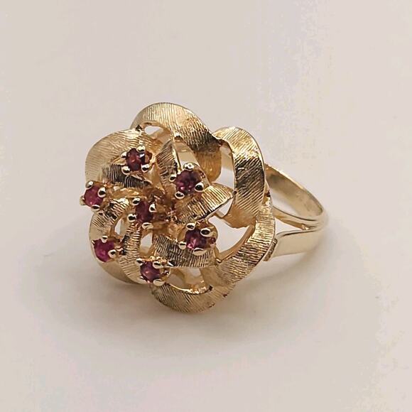 14k Yellow Gold Natural Sapphire Stunning Floral Design Ring Size 6.5 - Picture 2 of 9
